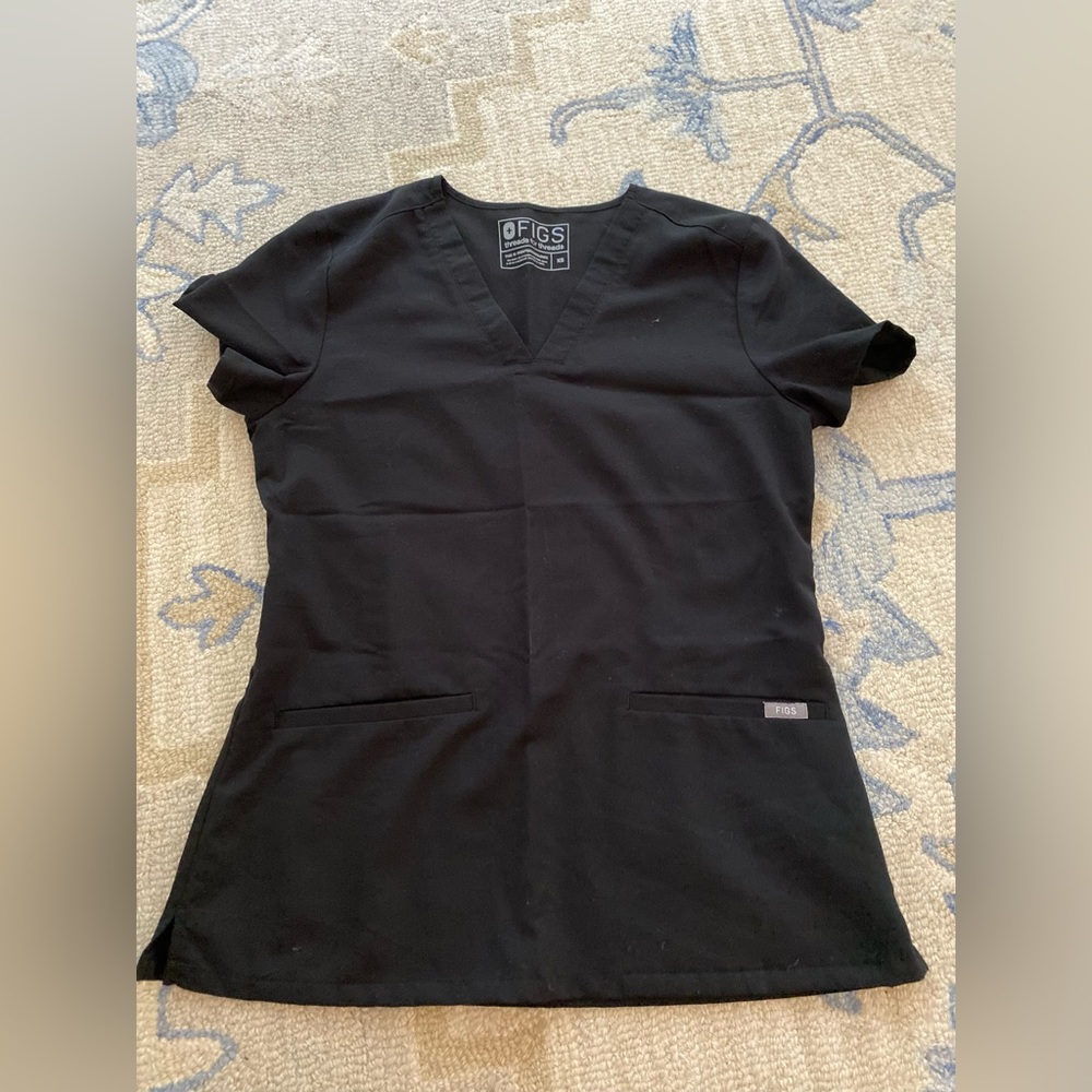 XS black Figs scrub top